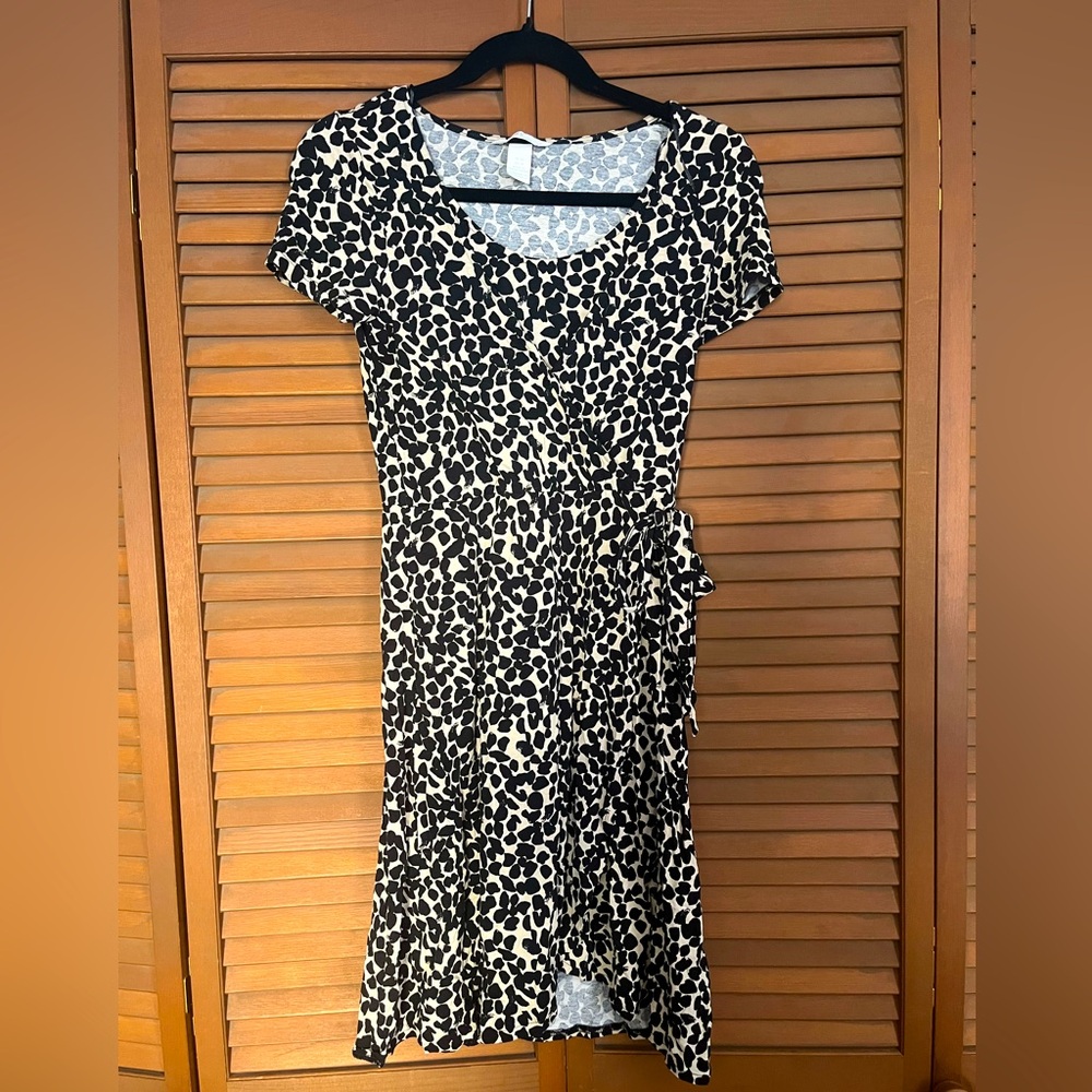 H&M Maternity Cream and Black animal print polka dot wrap dress, XS